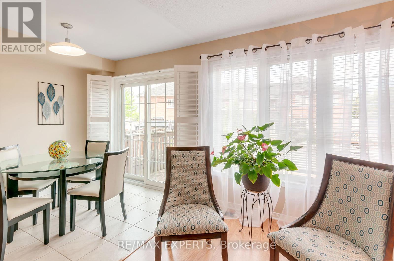 48 - 76 Eagle Trace Drive, Brampton, Ontario  L6R 0M4 - Photo 11 - W12211775