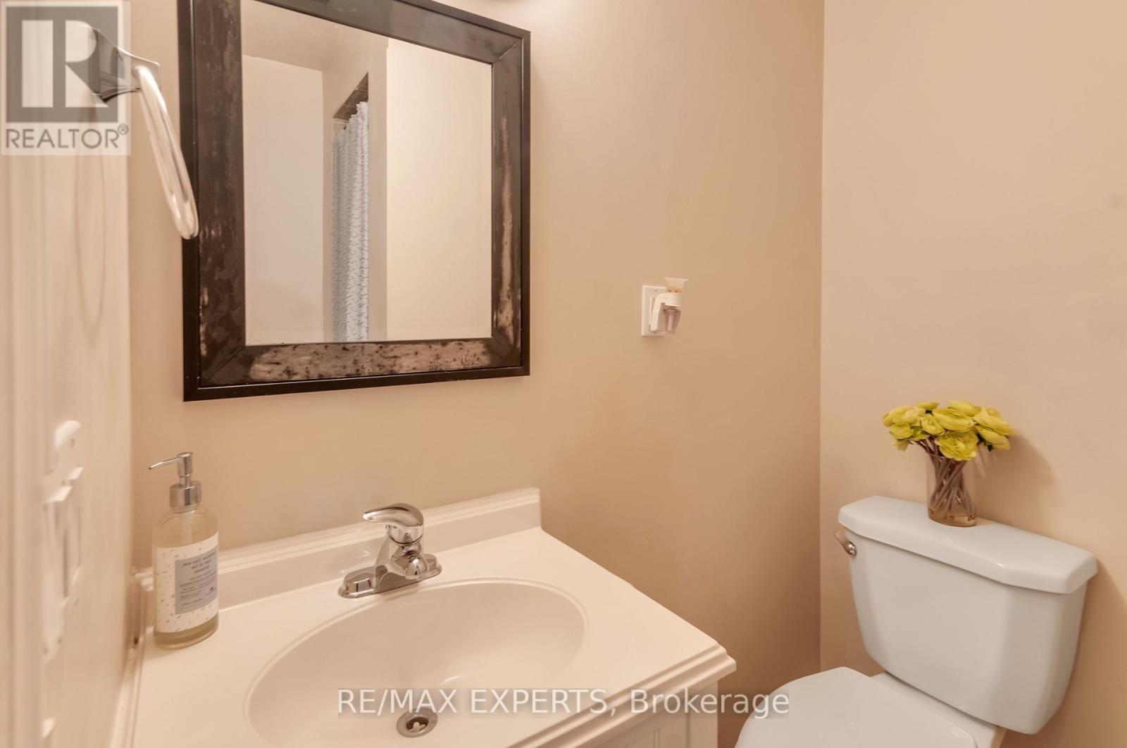 48 - 76 Eagle Trace Drive, Brampton, Ontario  L6R 0M4 - Photo 40 - W12211775