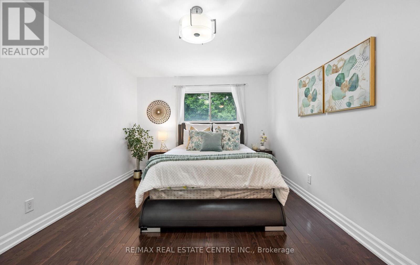 18 Dearbourne Boulevard, Brampton, Ontario  L6T 1J6 - Photo 26 - W12211779