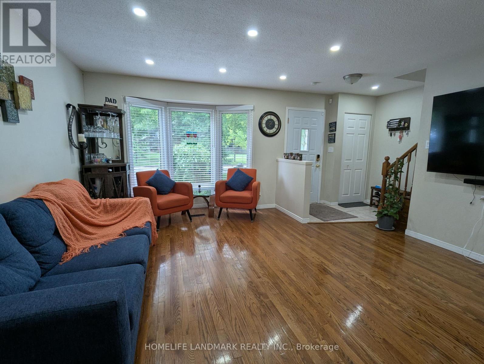 39 Elma Street, St. Catharines, Ontario  L2N 6Z2 - Photo 1 - X12211774