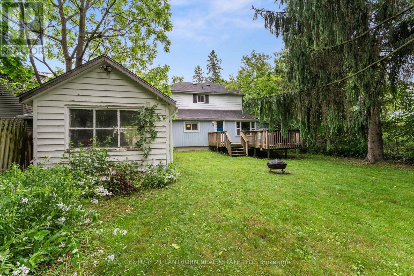 18 Elm Street, Prince Edward County, Ontario  K0K 2T0 - Photo 4 - X12211801