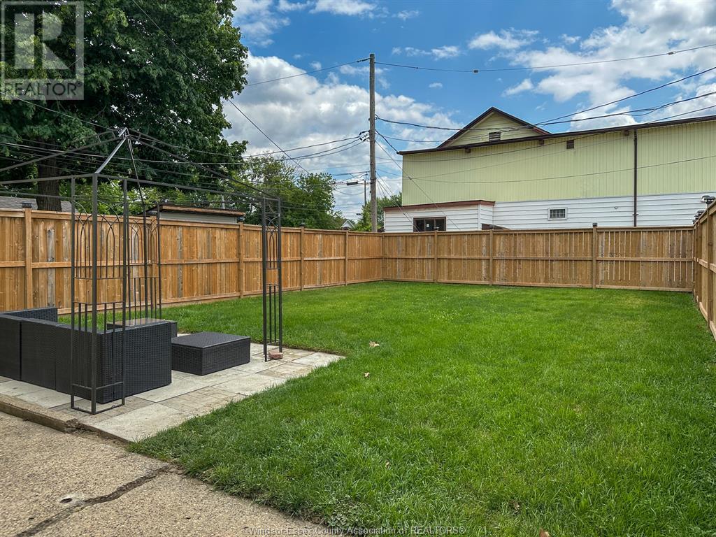 315 Logan, Windsor, Ontario  N8X 2V1 - Photo 20 - 25014594