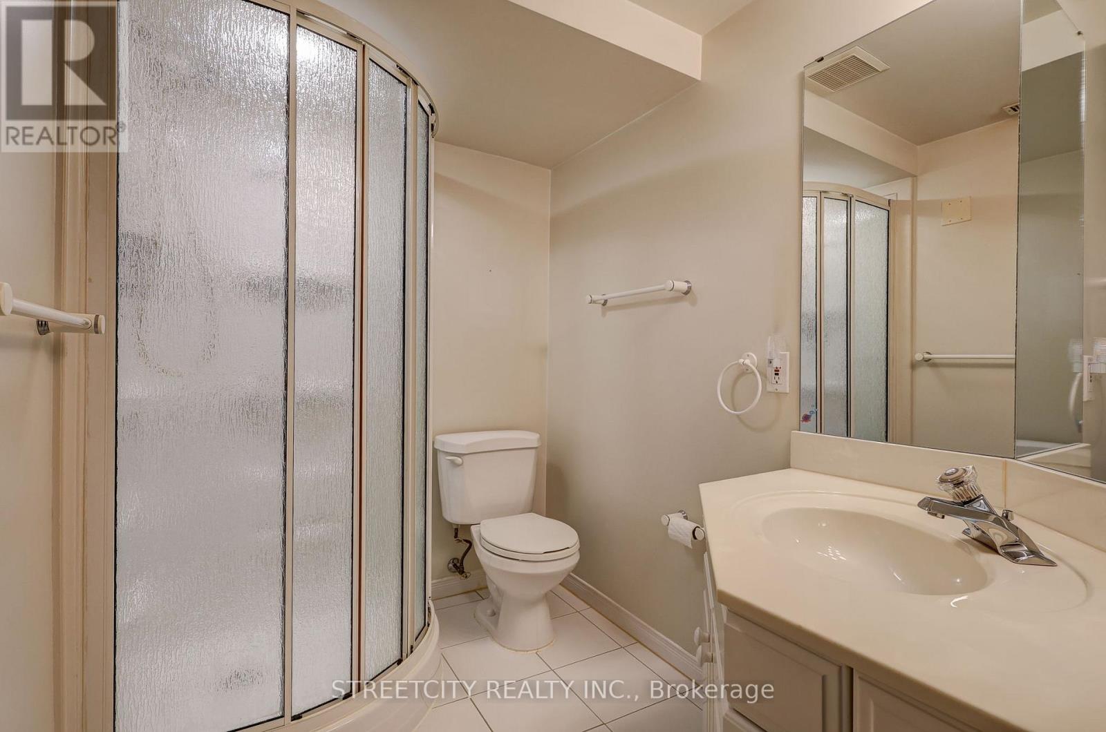 981 Farnham Court, London South, Ontario  N6K 1R5 - Photo 44 - X12211863