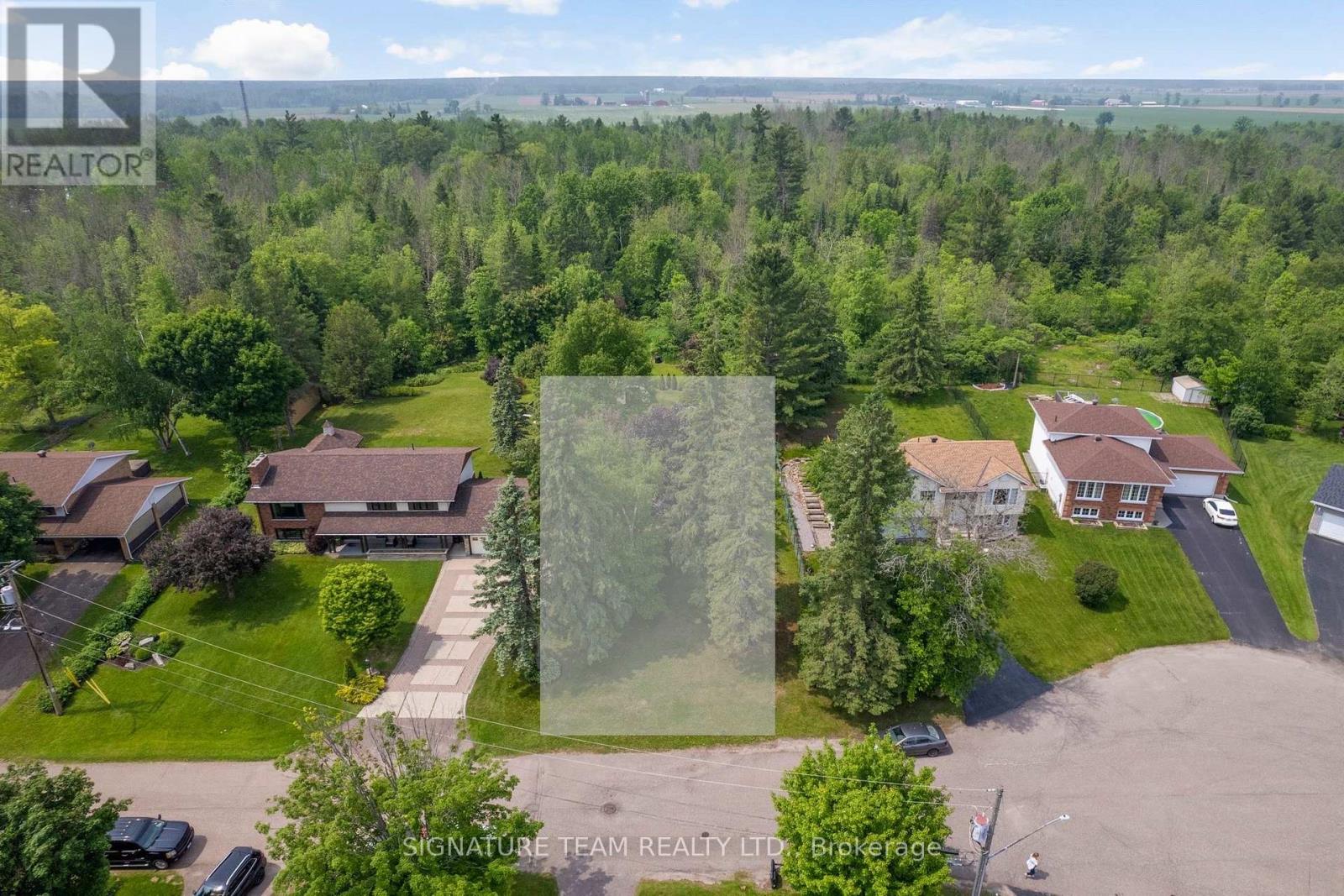 0 Ross Street, Whitewater Region, Ontario  K0J 1K0 - Photo 3 - X12211869