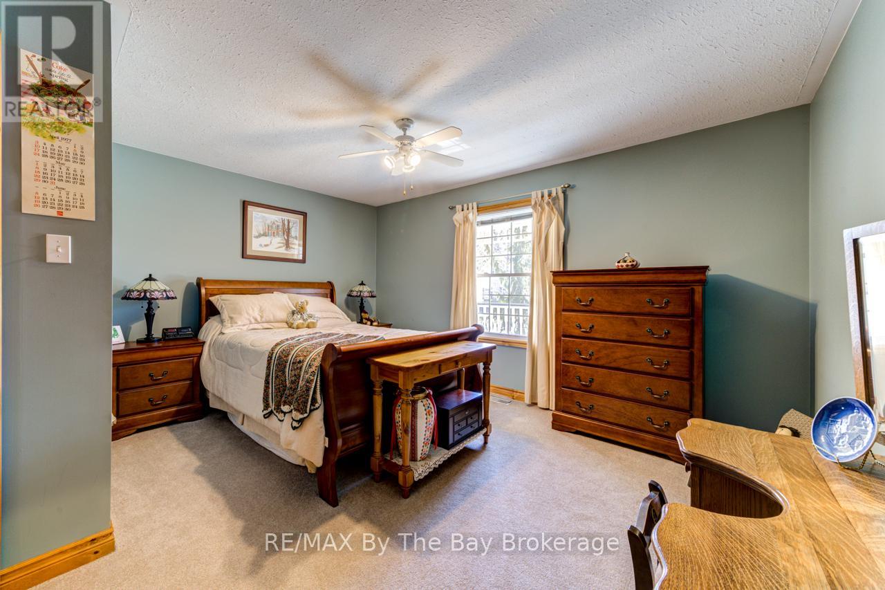 15 Pridham Court, Wasaga Beach, Ontario  L9Z 1M4 - Photo 17 - S12064816