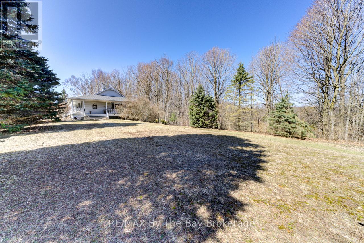15 Pridham Court, Wasaga Beach, Ontario  L9Z 1M4 - Photo 39 - S12064816