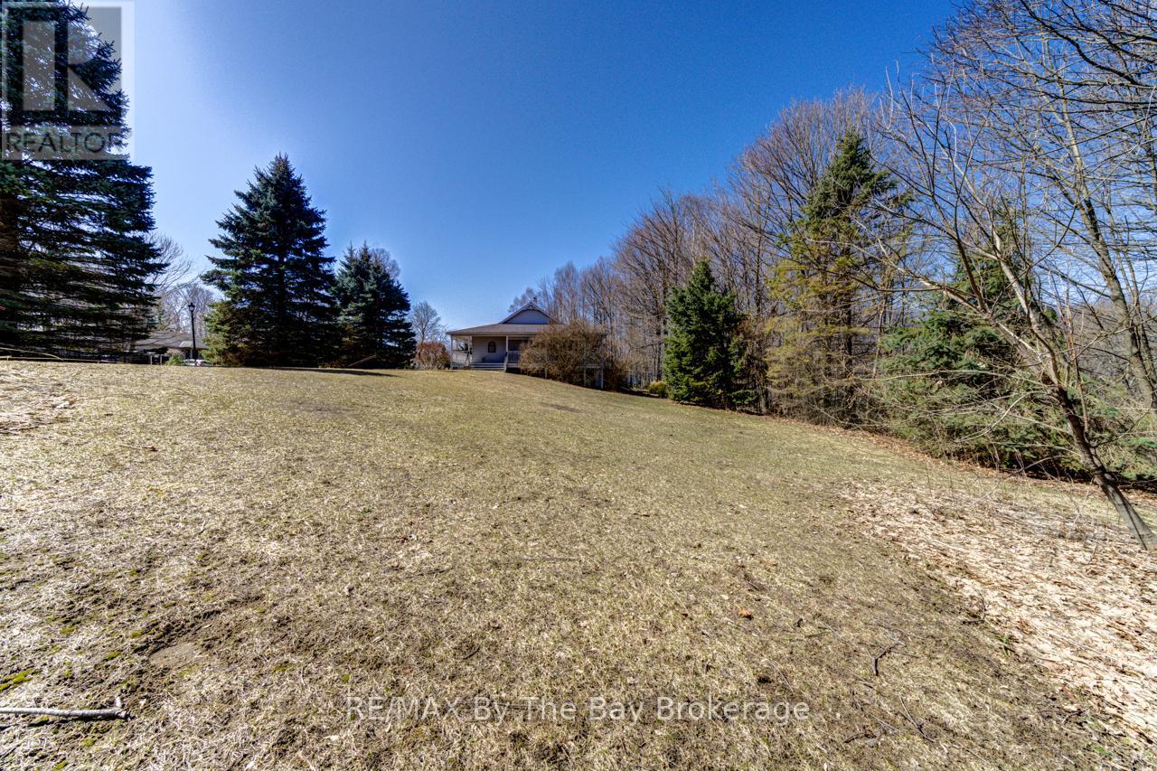 15 Pridham Court, Wasaga Beach, Ontario  L9Z 1M4 - Photo 40 - S12064816