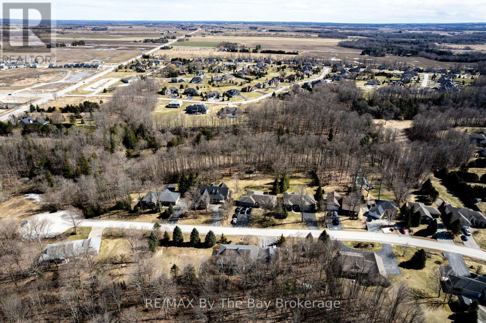 15 Pridham Court, Wasaga Beach, Ontario  L9Z 1M4 - Photo 45 - S12064816