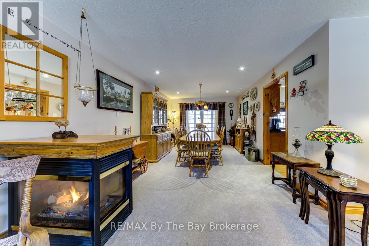 15 Pridham Court, Wasaga Beach, Ontario  L9Z 1M4 - Photo 7 - S12064816