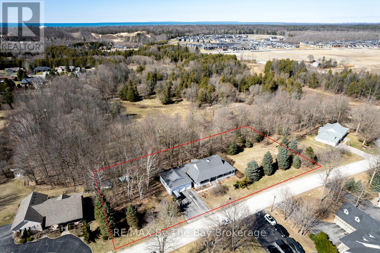 15 Pridham Court, Wasaga Beach, Ontario  L9Z 1M4 - Photo 44 - S12064816