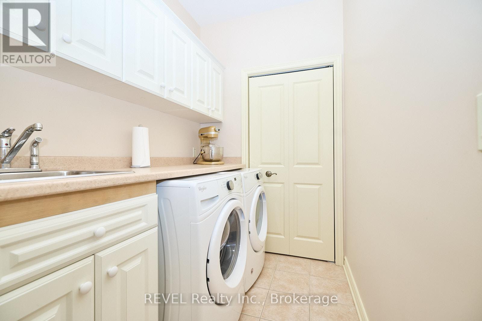 2 Seyval Place, Niagara-On-The-Lake, Ontario  L0S 1J0 - Photo 22 - X12211827
