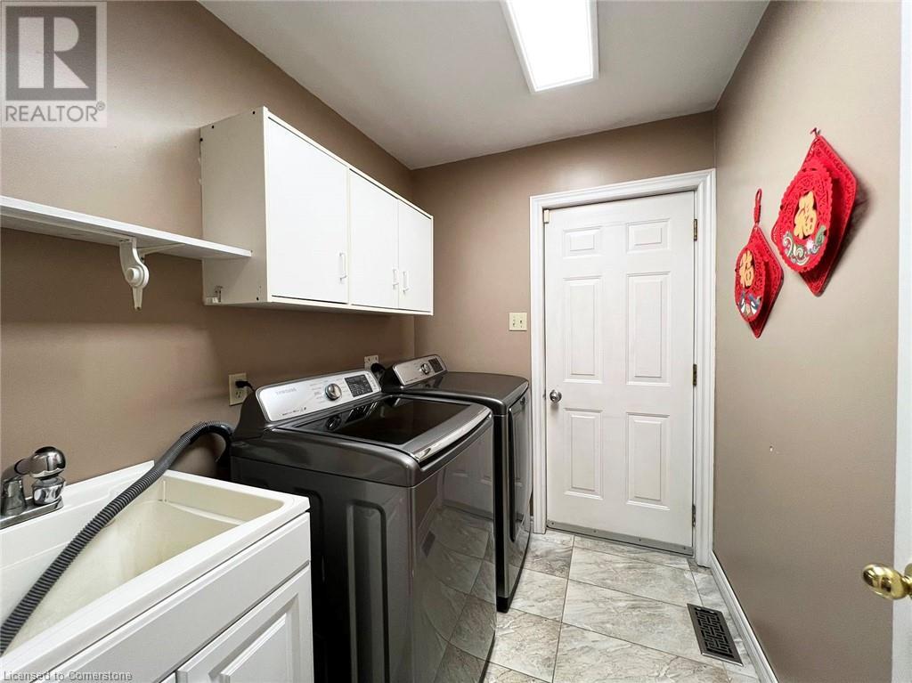 3 Inchlee Drive, Hamilton, Ontario  L9A 5K6 - Photo 14 - 40739913
