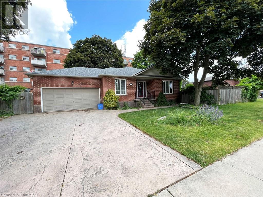 3 Inchlee Drive, Hamilton, Ontario  L9A 5K6 - Photo 2 - 40739913