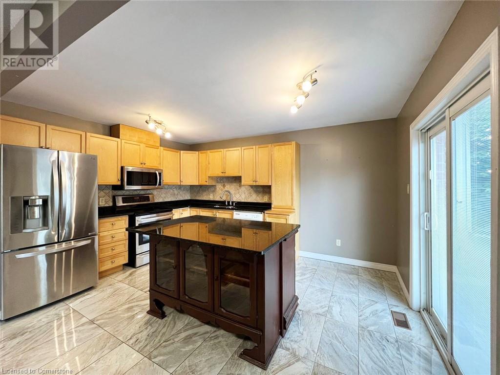 3 Inchlee Drive, Hamilton, Ontario  L9A 5K6 - Photo 8 - 40739913