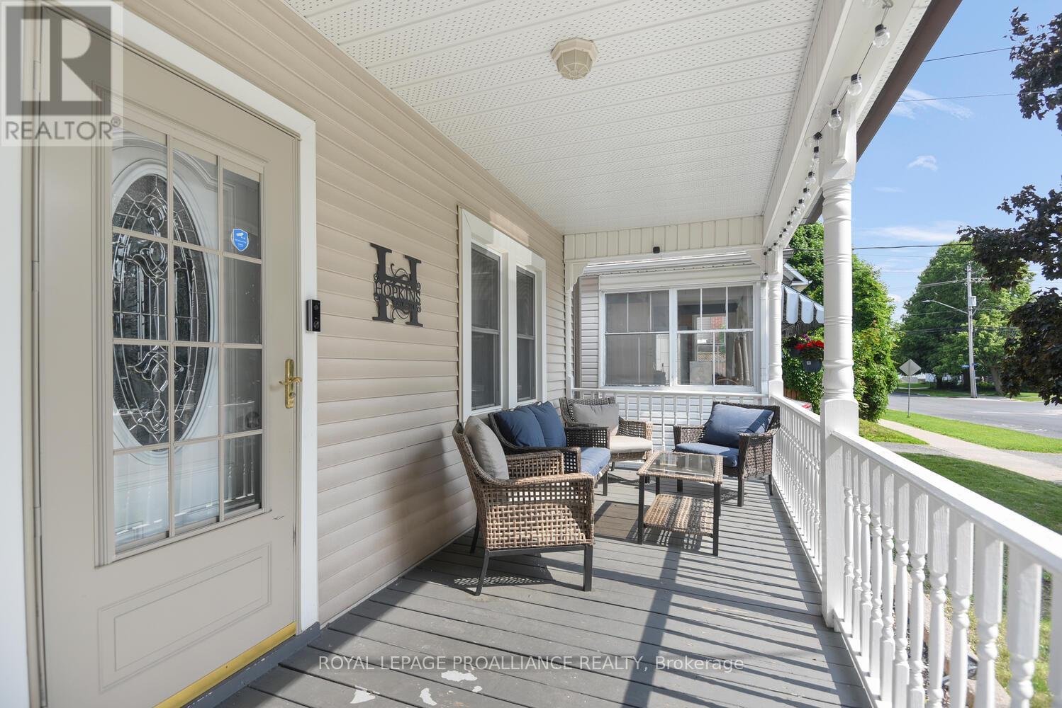 Property at 507 ADOLPHUS STREET image 3