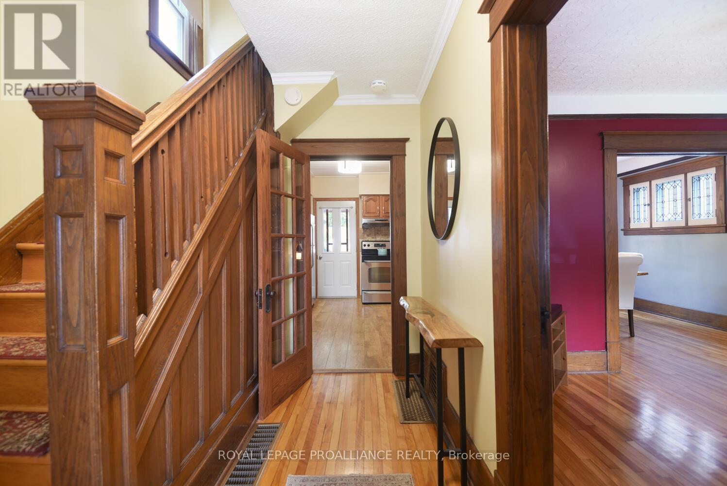 Property at 507 ADOLPHUS STREET image 4