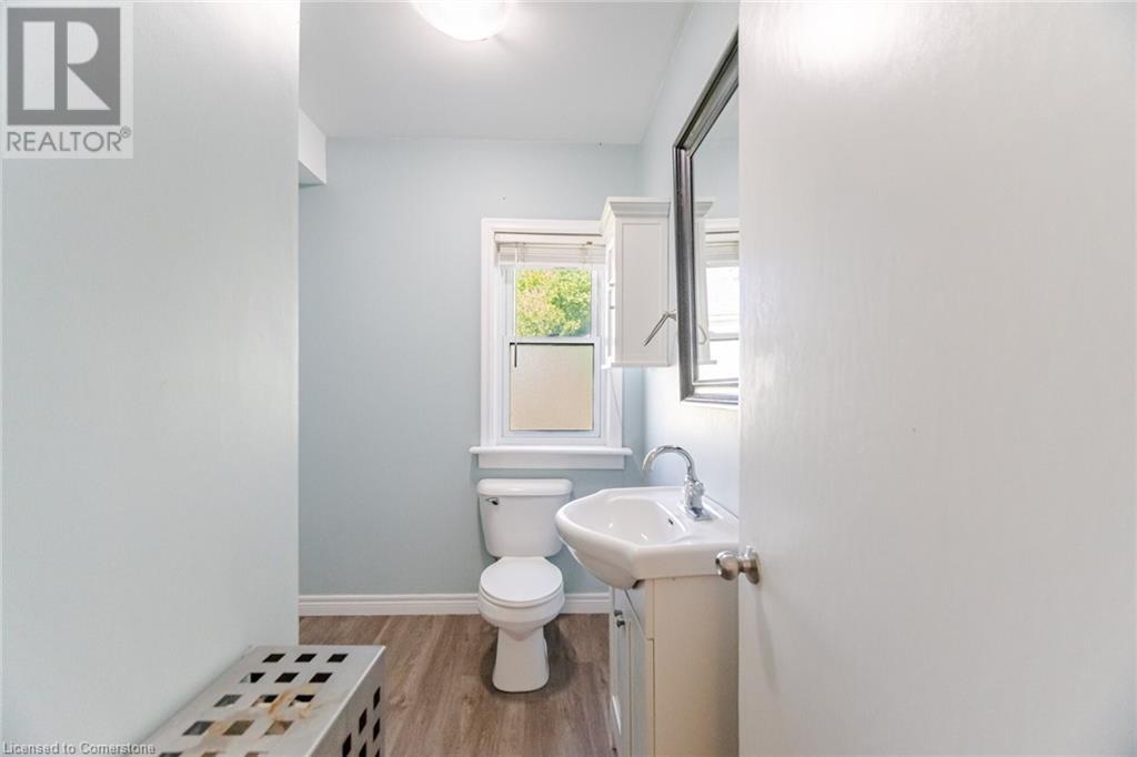 64 Sheldon Avenue N Unit# Upper, Kitchener, Ontario  N2H 3M4 - Photo 15 - 40739906