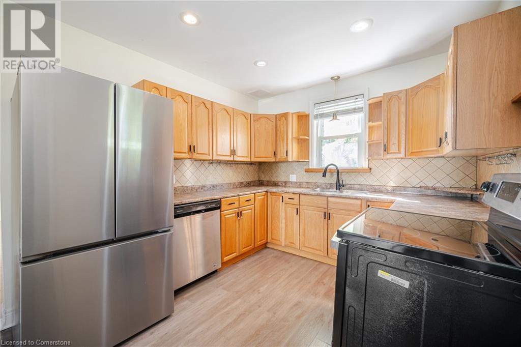 64 Sheldon Avenue N Unit# Upper, Kitchener, Ontario  N2H 3M4 - Photo 6 - 40739906