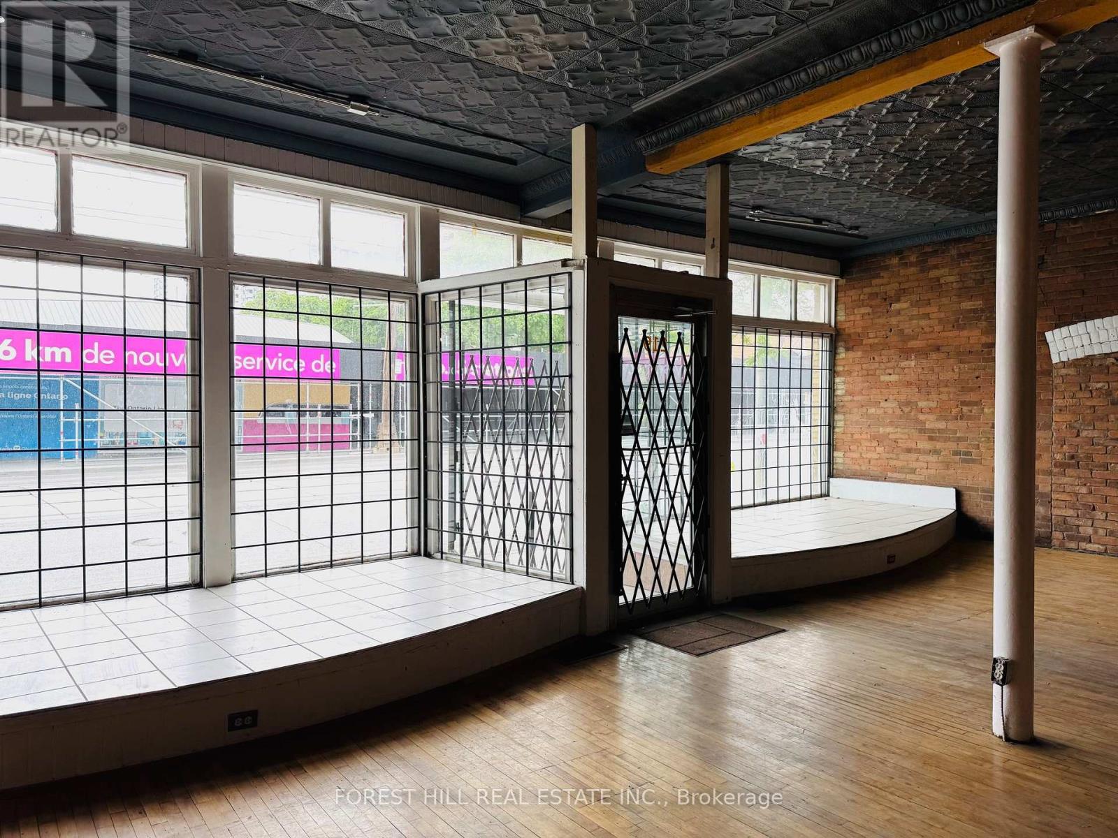 219 Queen Street E, Toronto, Ontario  M5A 1S2 - Photo 10 - C12190345