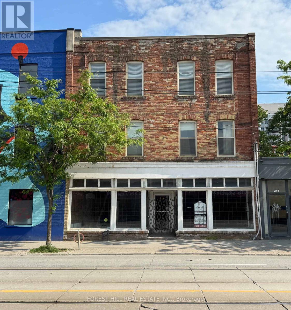 219 Queen Street E, Toronto, Ontario  M5A 1S2 - Photo 2 - C12190345