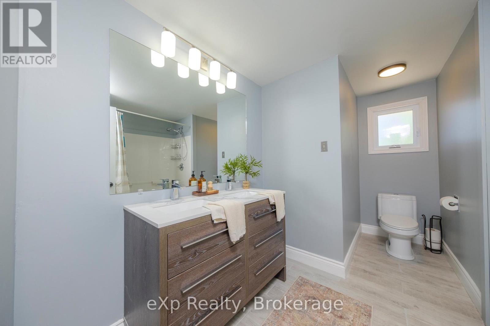 484 Falconer Street, Saugeen Shores, Ontario  N0H 2C2 - Photo 15 - X12211808