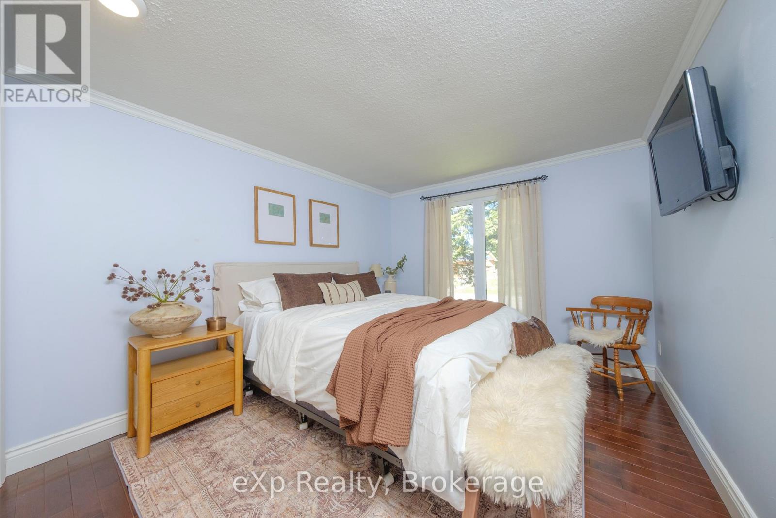 484 Falconer Street, Saugeen Shores, Ontario  N0H 2C2 - Photo 18 - X12211808