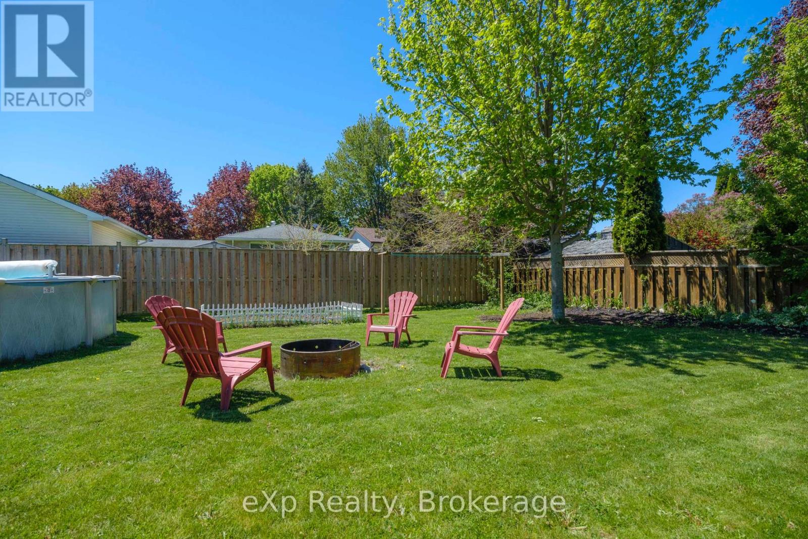 484 Falconer Street, Saugeen Shores, Ontario  N0H 2C2 - Photo 23 - X12211808