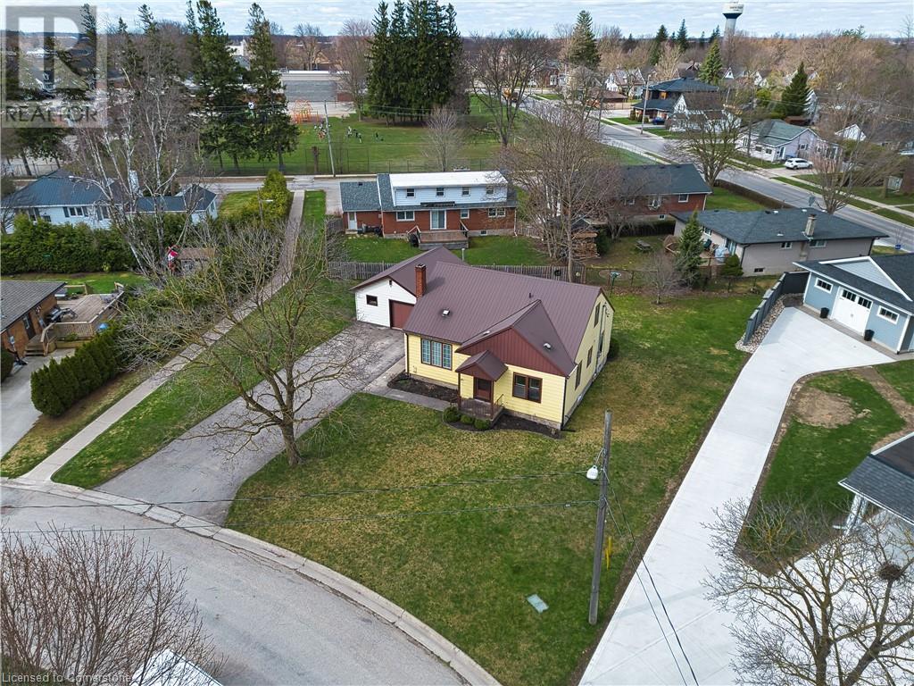11 Churchill Drive, Listowel, Ontario  N4W 1J9 - Photo 3 - 40717083