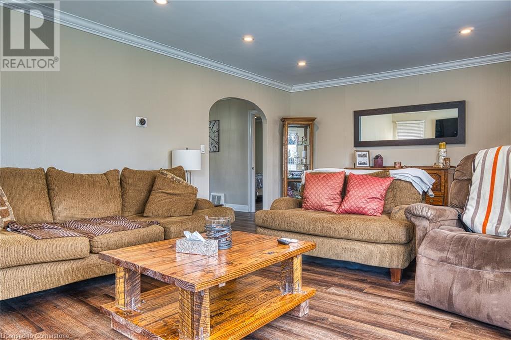11 Churchill Drive, Listowel, Ontario  N4W 1J9 - Photo 18 - 40717083