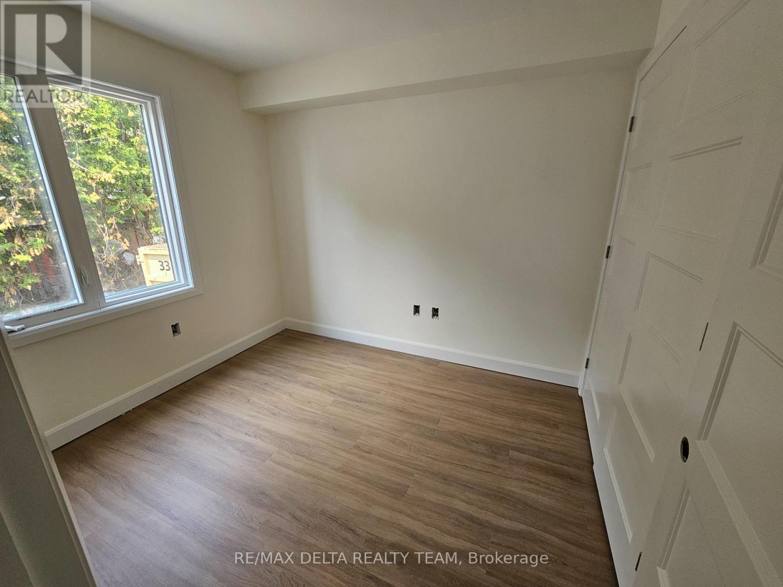 C - 77 Granton Avenue, Ottawa, Ontario  K2G 1L2 - Photo 10 - X12211800