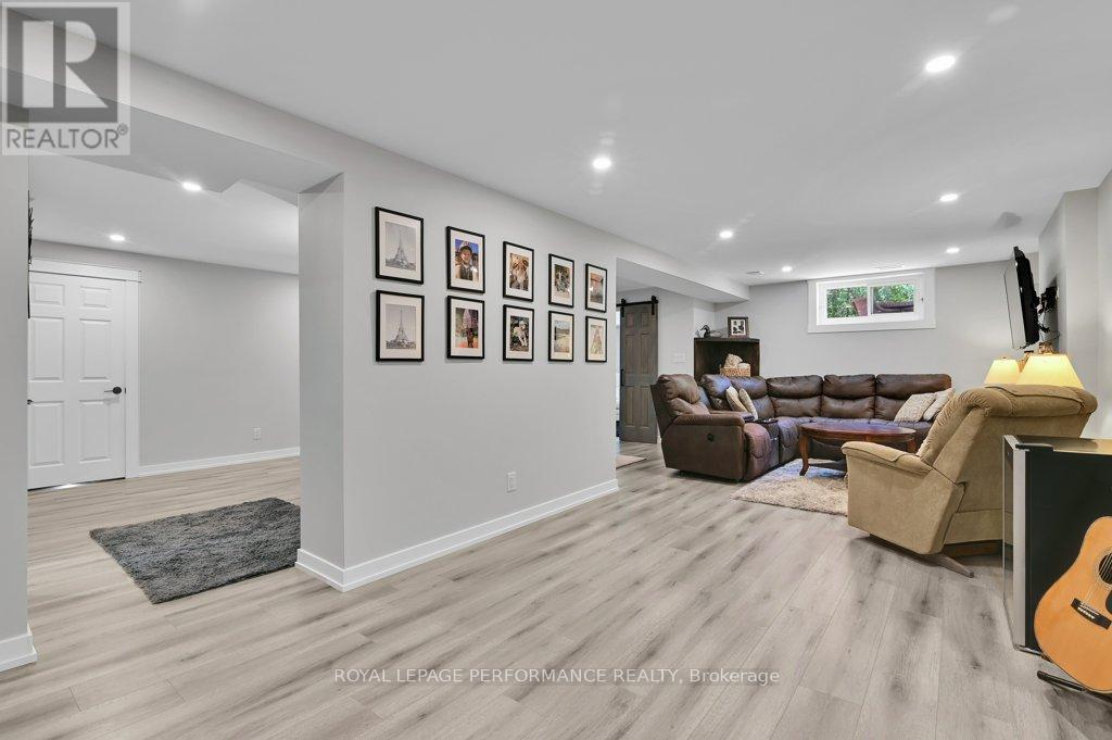 1838 Thistleleaf Crescent, Ottawa, Ontario  K1C 5W6 - Photo 32 - X12211823