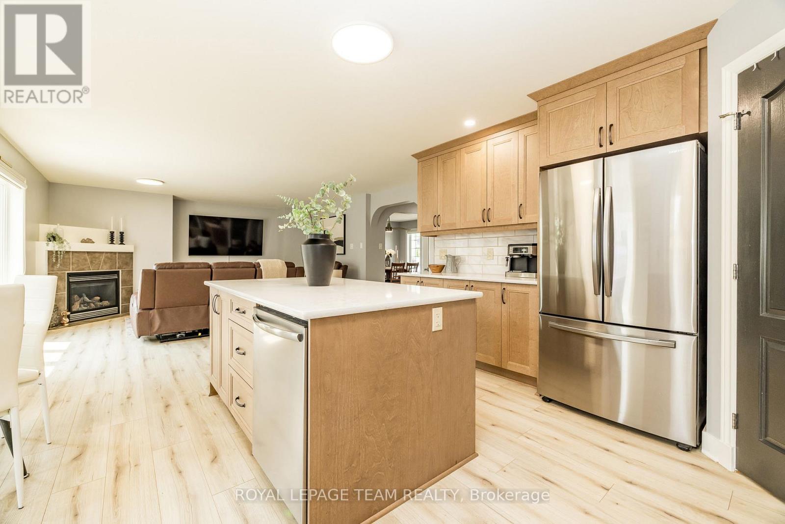 333 Timbertrail Terrace, Ottawa, Ontario  K4A 5A6 - Photo 15 - X12211830