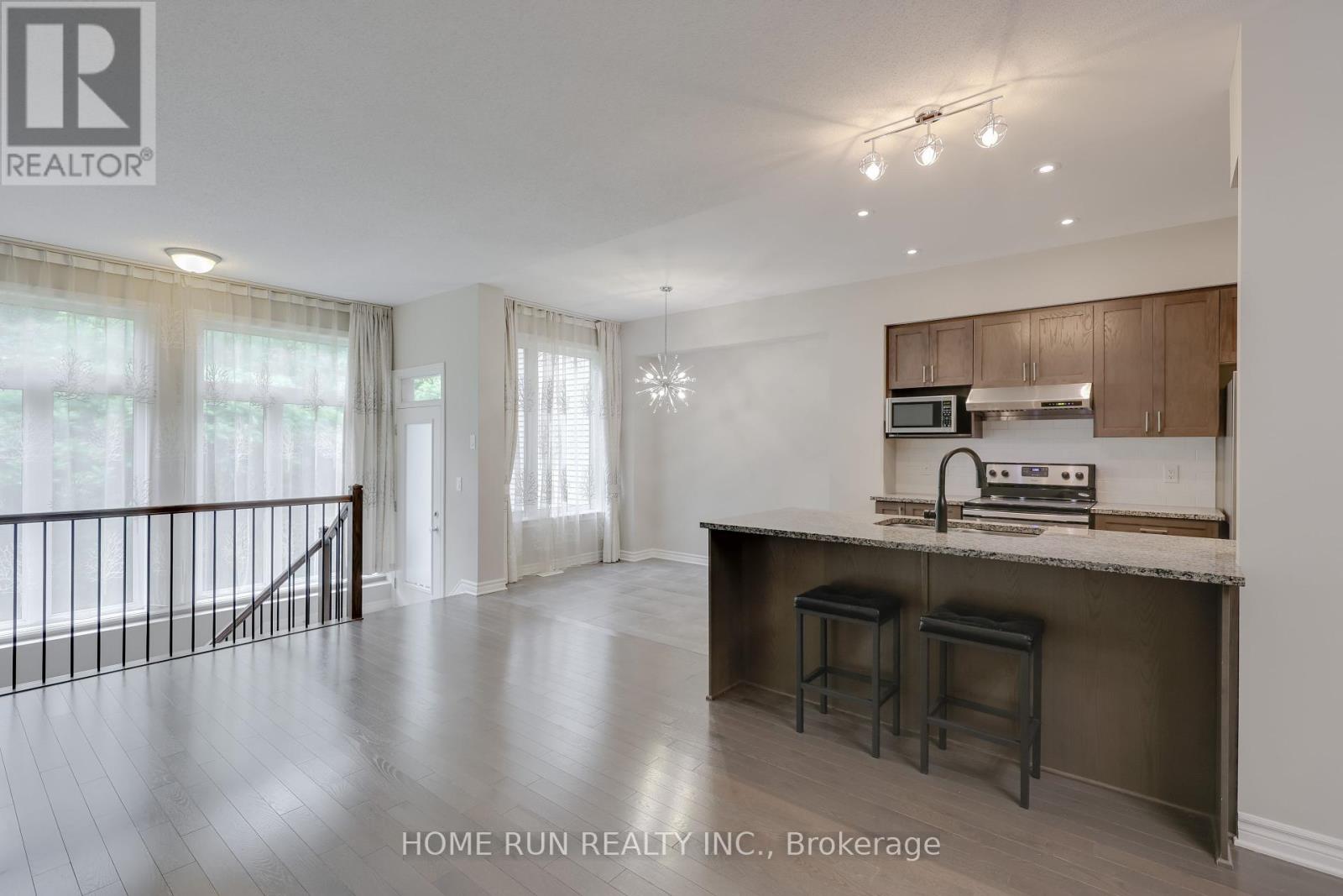 886 Fletcher Circle, Ottawa, Ontario  K2T 0B8 - Photo 16 - X12211835