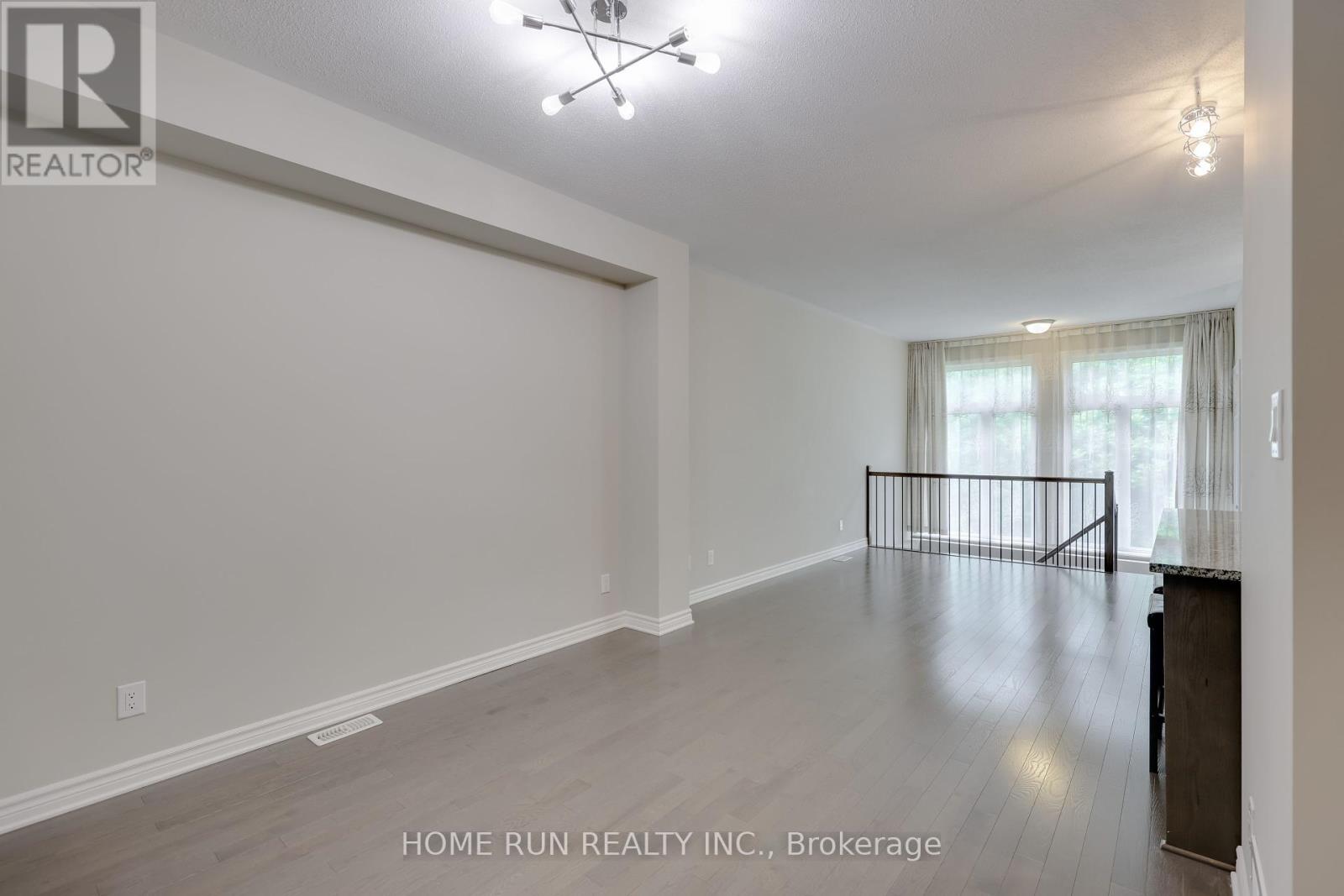 886 Fletcher Circle, Ottawa, Ontario  K2T 0B8 - Photo 17 - X12211835