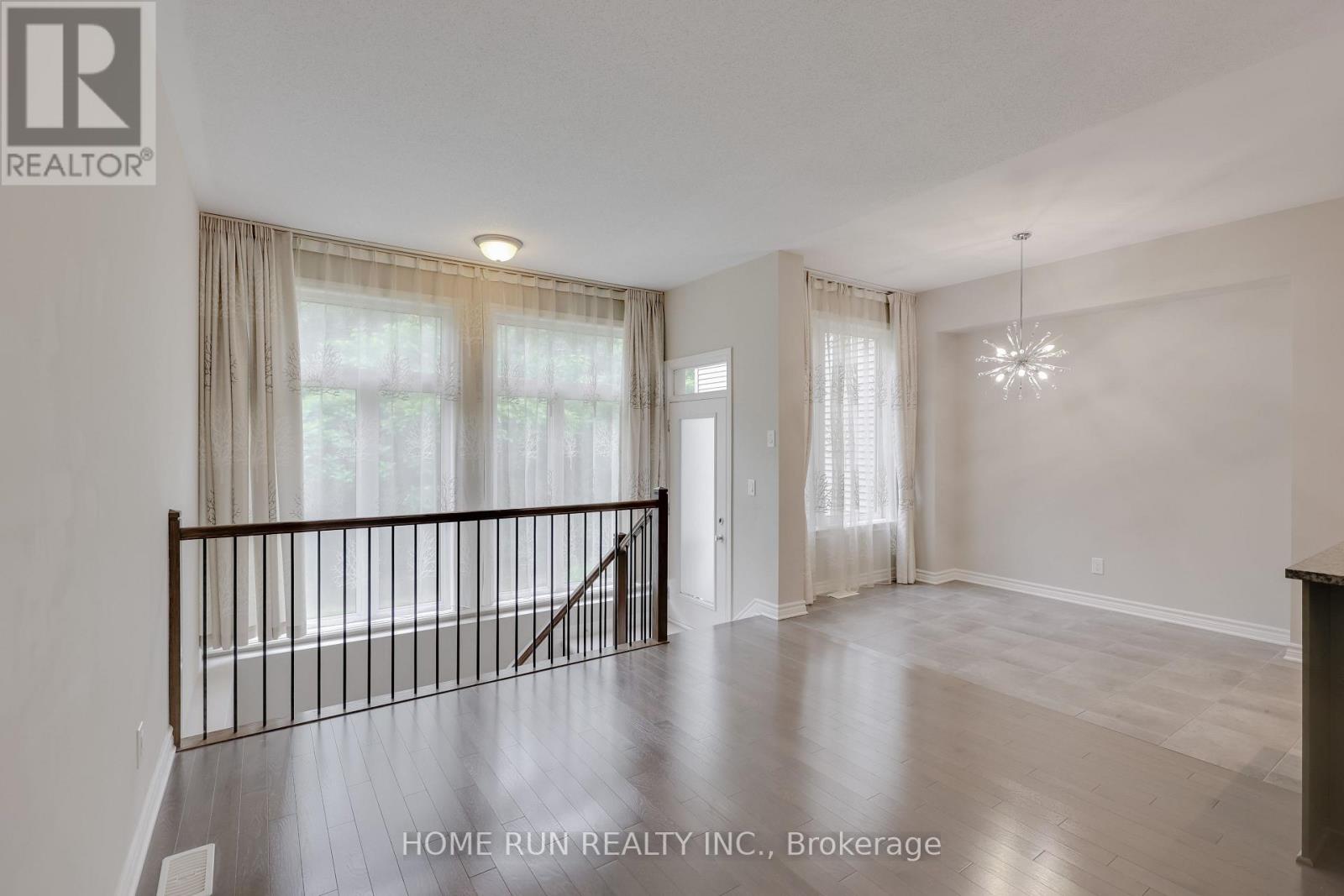 886 Fletcher Circle, Ottawa, Ontario  K2T 0B8 - Photo 21 - X12211835