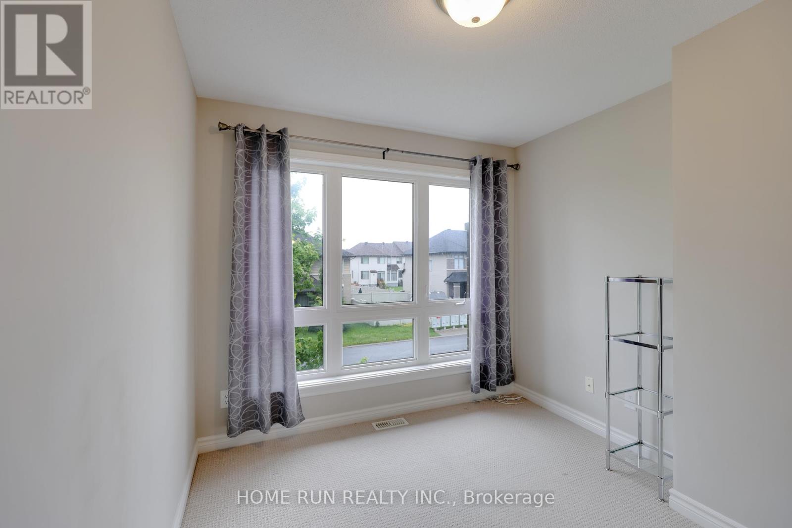 886 Fletcher Circle, Ottawa, Ontario  K2T 0B8 - Photo 23 - X12211835