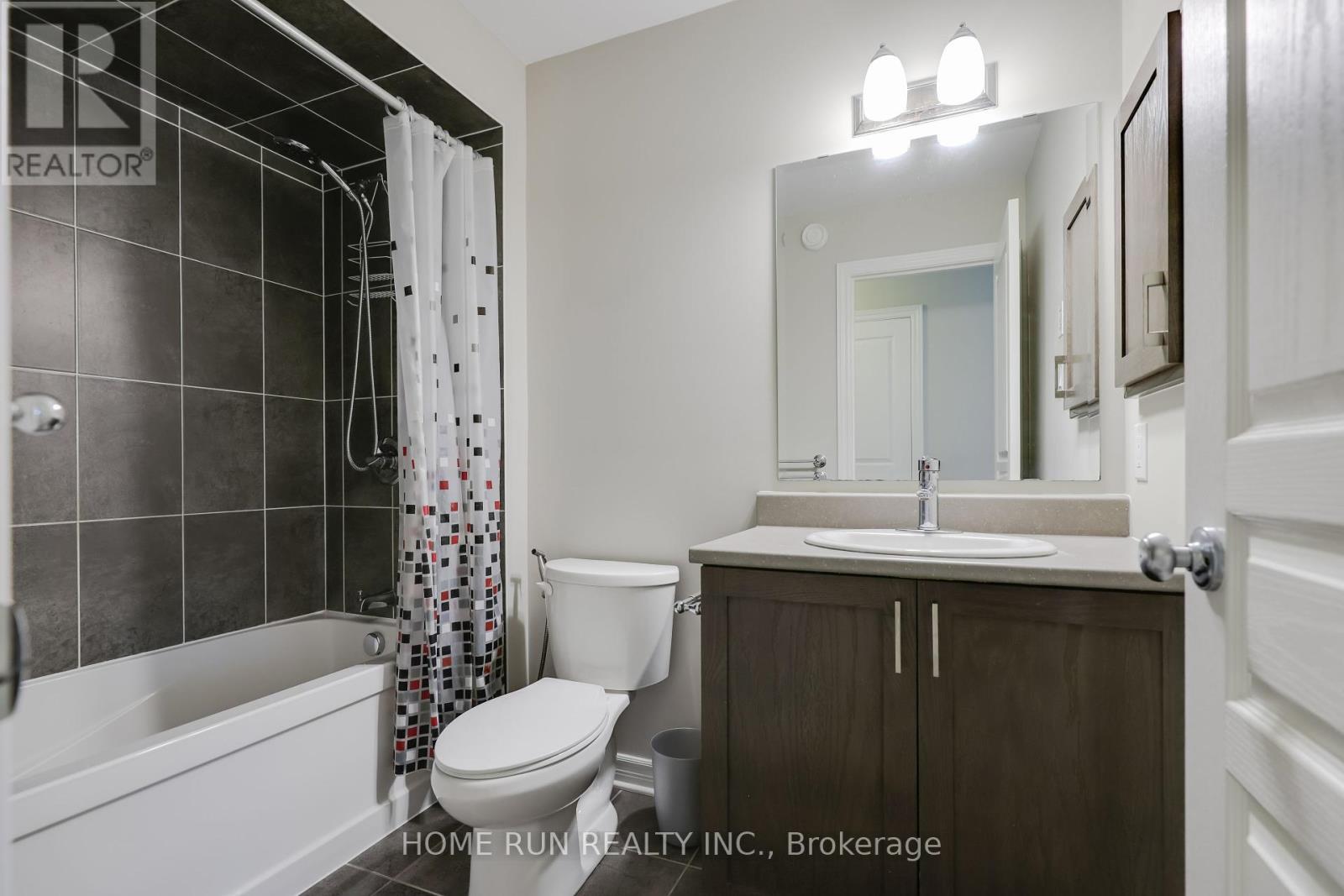 886 Fletcher Circle, Ottawa, Ontario  K2T 0B8 - Photo 34 - X12211835