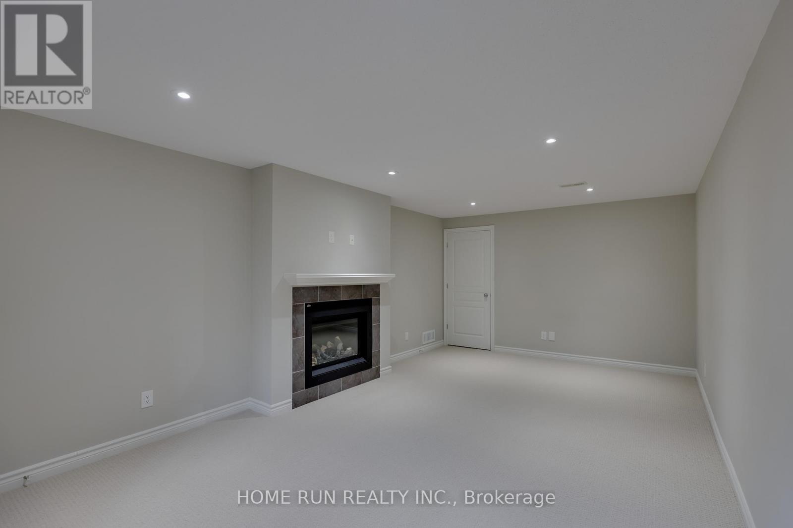 886 Fletcher Circle, Ottawa, Ontario  K2T 0B8 - Photo 35 - X12211835