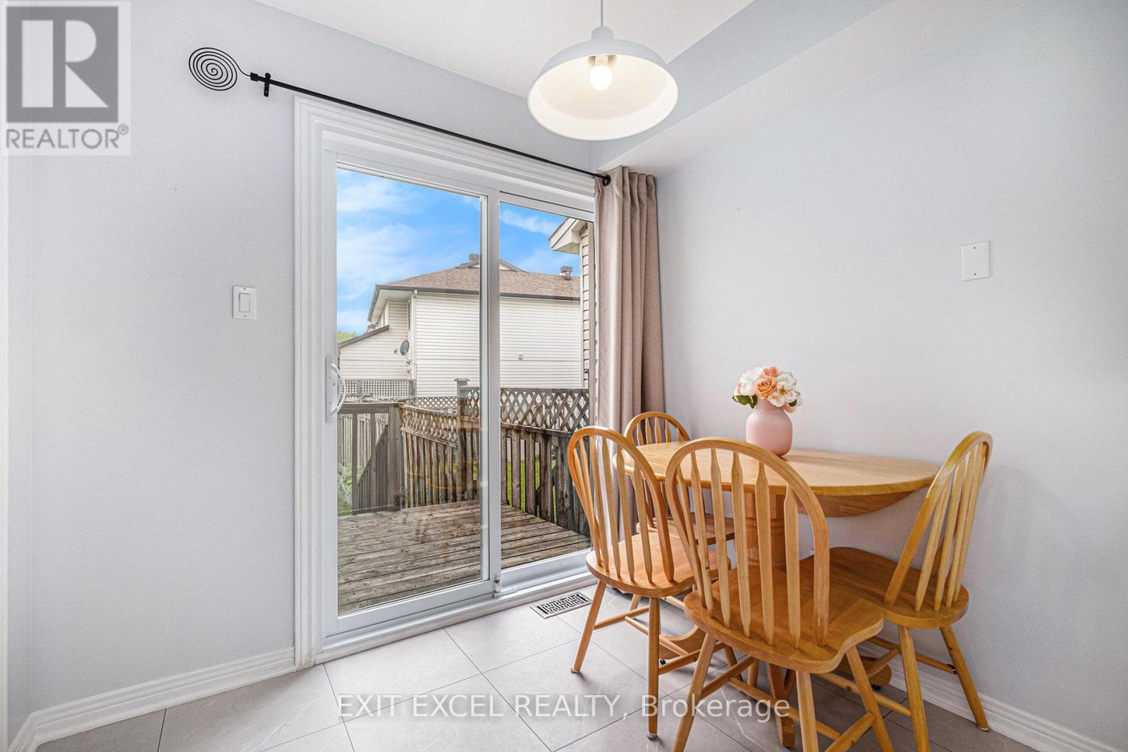 14 Grassy Plains Drive, Ottawa, Ontario  K2M 2P1 - Photo 14 - X12211844