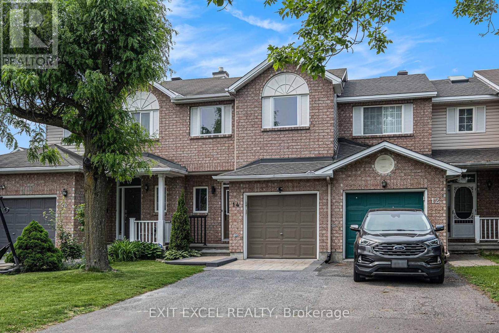 14 Grassy Plains Drive, Ottawa, Ontario  K2M 2P1 - Photo 2 - X12211844