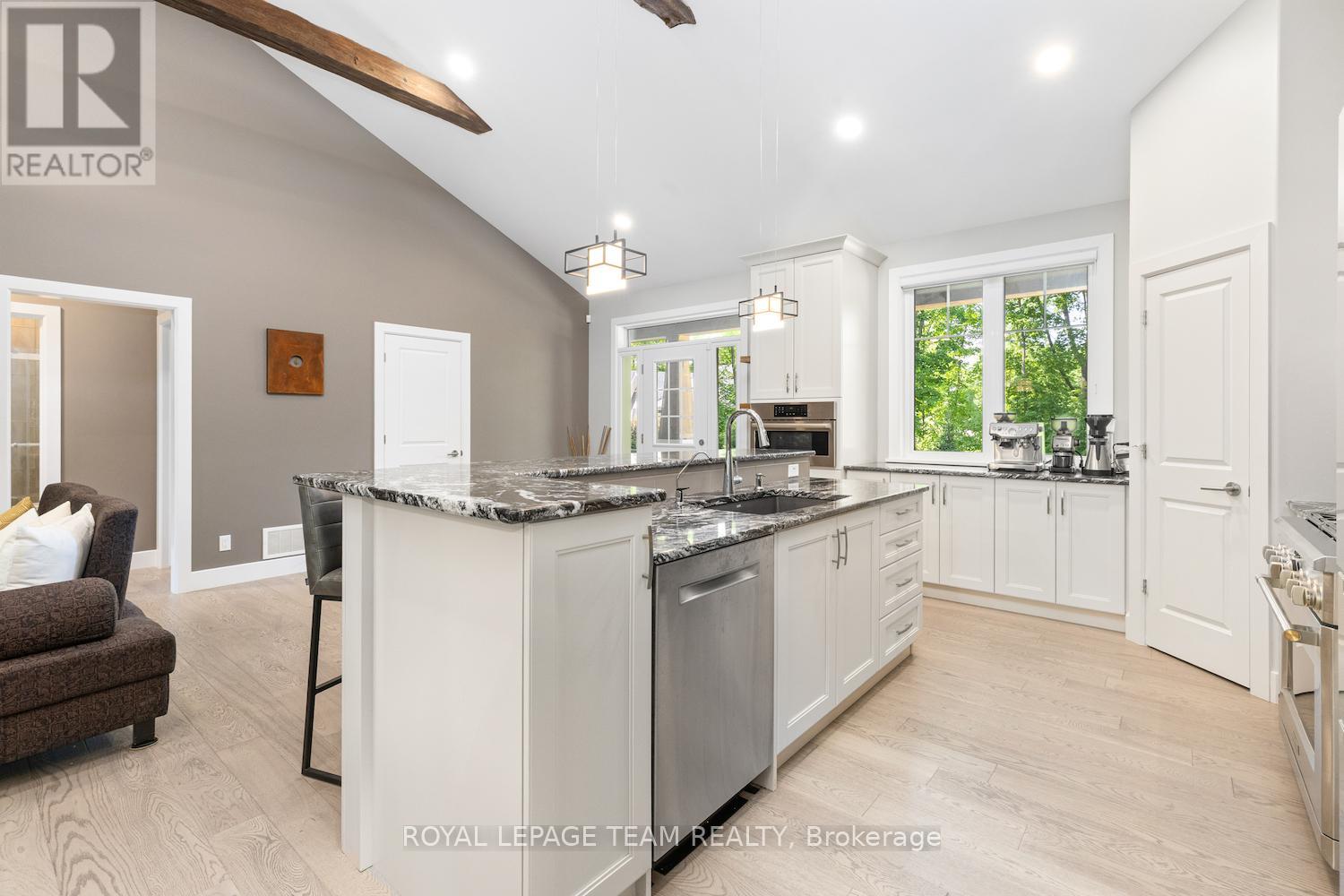 106 Tyndale Court, Merrickville-Wolford, Ontario  K0G 1N0 - Photo 12 - X12211857