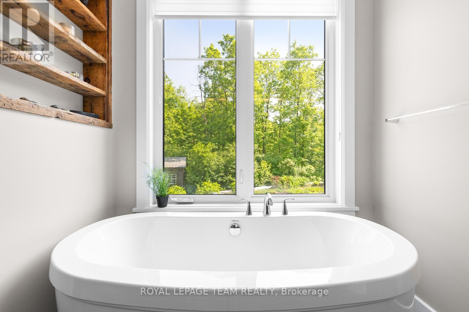 106 Tyndale Court, Merrickville-Wolford, Ontario  K0G 1N0 - Photo 25 - X12211857