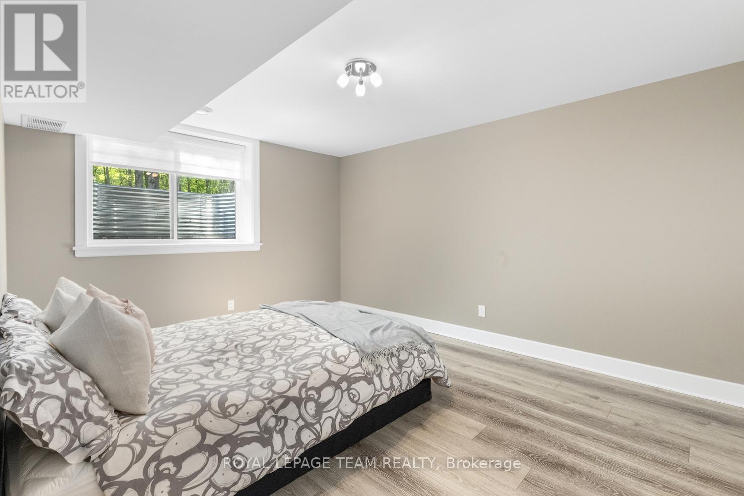 106 Tyndale Court, Merrickville-Wolford, Ontario  K0G 1N0 - Photo 37 - X12211857