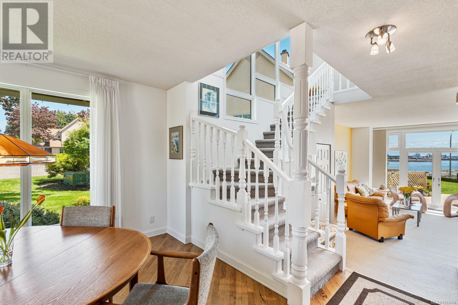 40 211 Robert St, Victoria, British Columbia  V9A 3Z1 - Photo 10 - 1003064