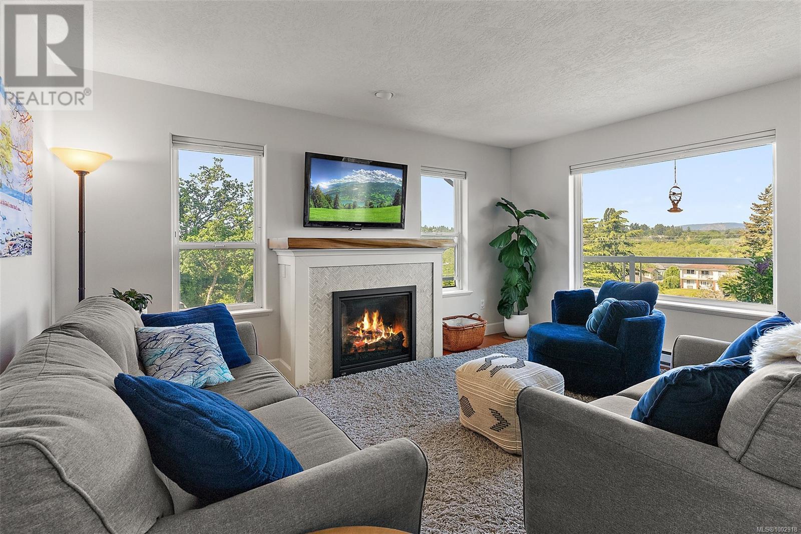 4159 Carey Rd, Saanich, British Columbia  V8Z 4G7 - Photo 11 - 1002918