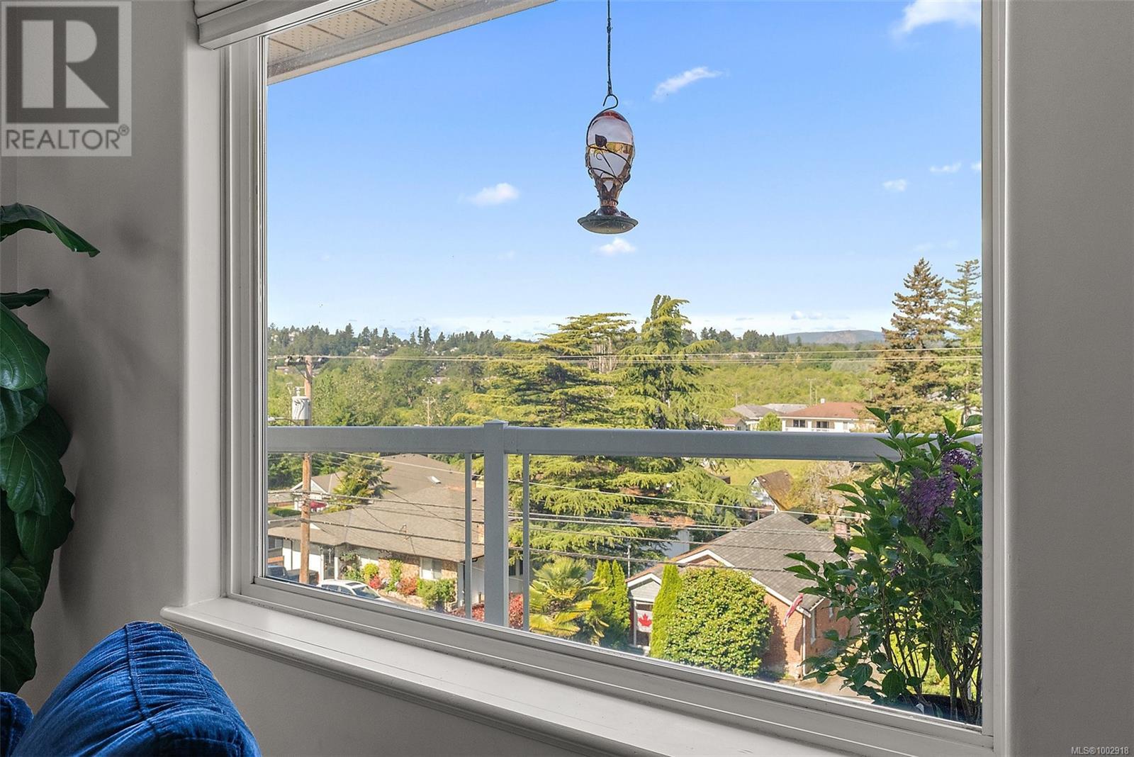 4159 Carey Rd, Saanich, British Columbia  V8Z 4G7 - Photo 5 - 1002918