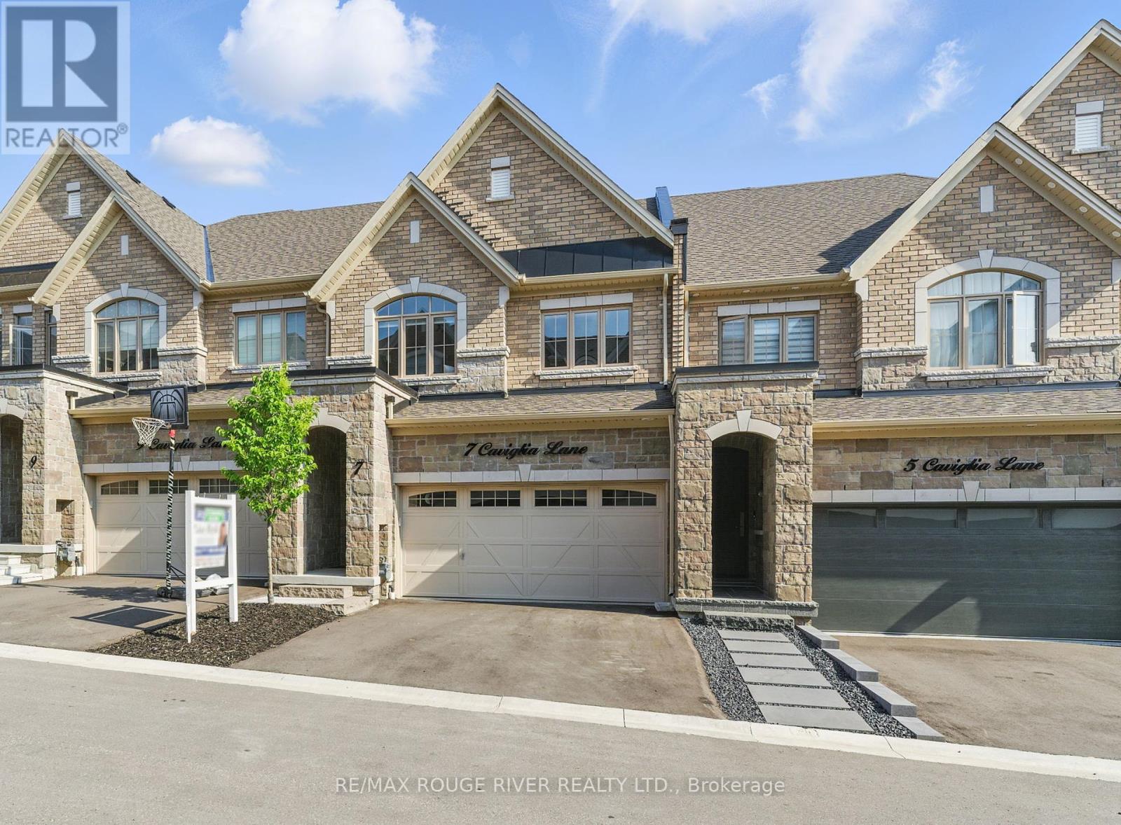 7 Caviglia Lane, Markham, Ontario  L6B 1R5 - Photo 1 - N12211184
