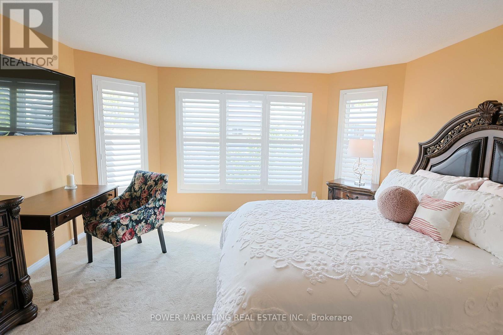 124 Strathcarron Crescent, Ottawa, Ontario  K2K 0C7 - Photo 32 - X12211694