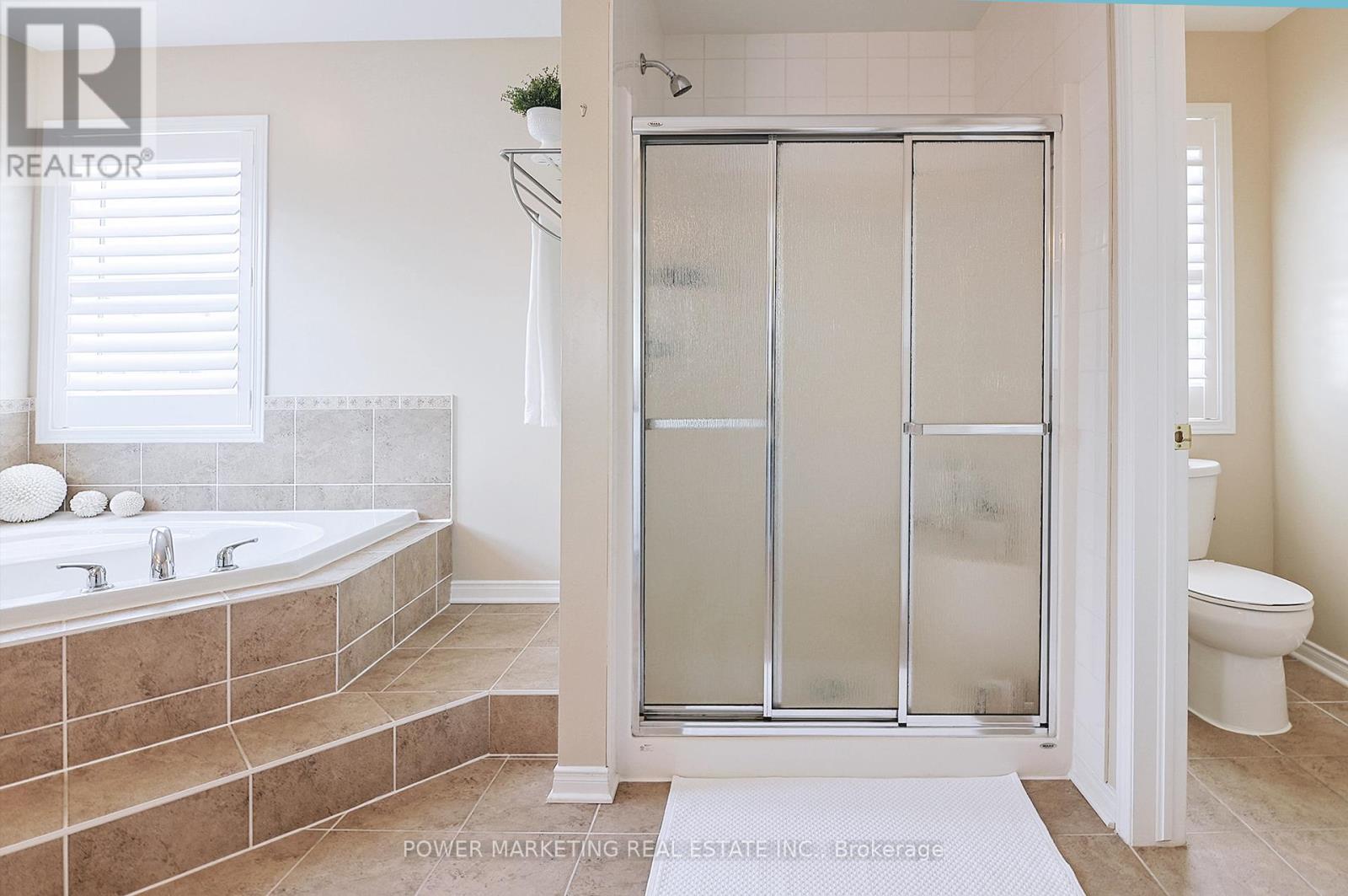 124 Strathcarron Crescent, Ottawa, Ontario  K2K 0C7 - Photo 38 - X12211694