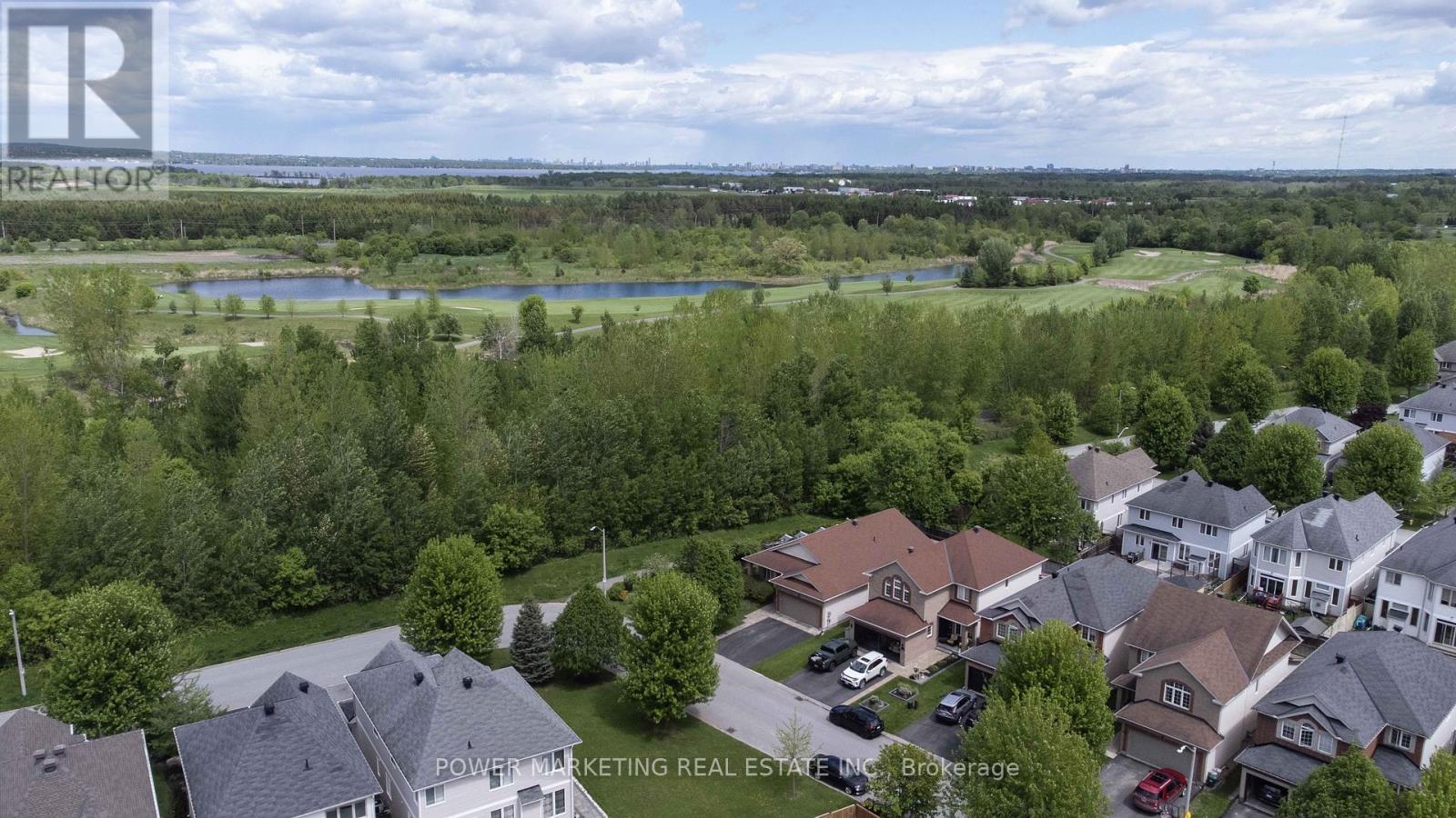 124 Strathcarron Crescent, Ottawa, Ontario  K2K 0C7 - Photo 44 - X12211694